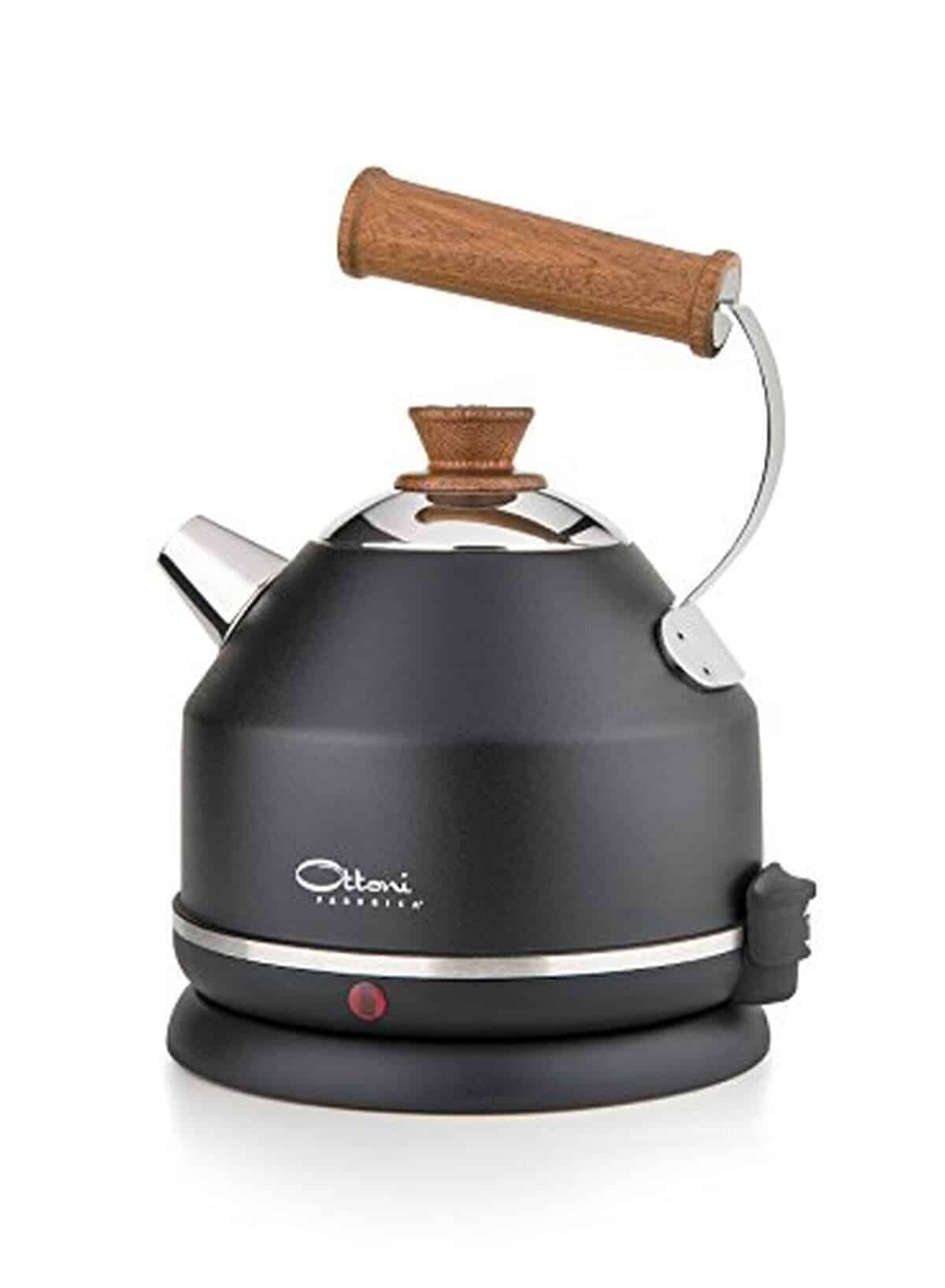 Test de la bouilloire Ottoni Fabbrica Lignum Elegance 2400w