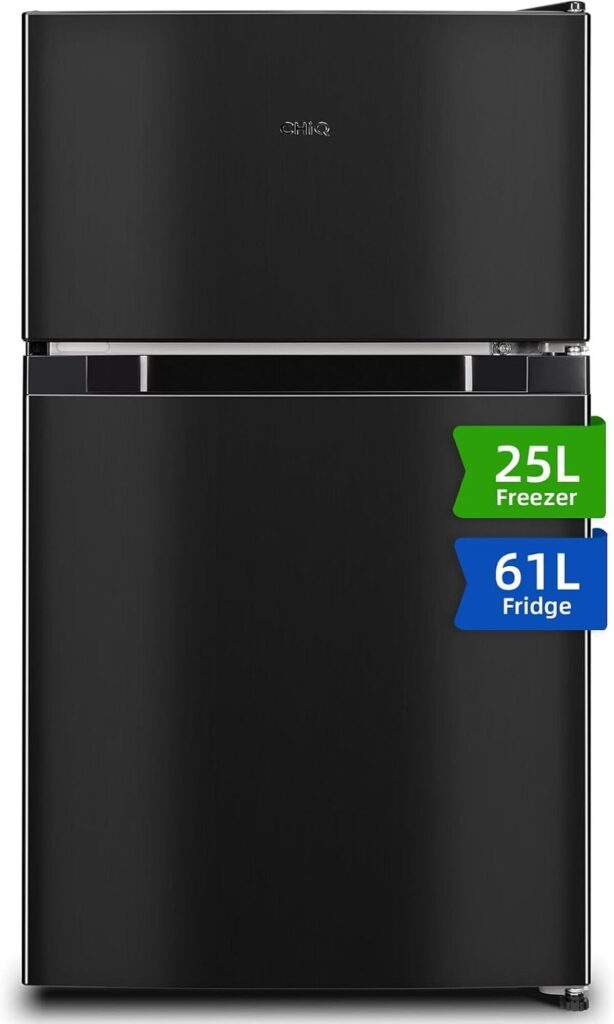 Test : réfrigérateur congélateur CHIQ 86 L, machine à glaçons et portes réversibles